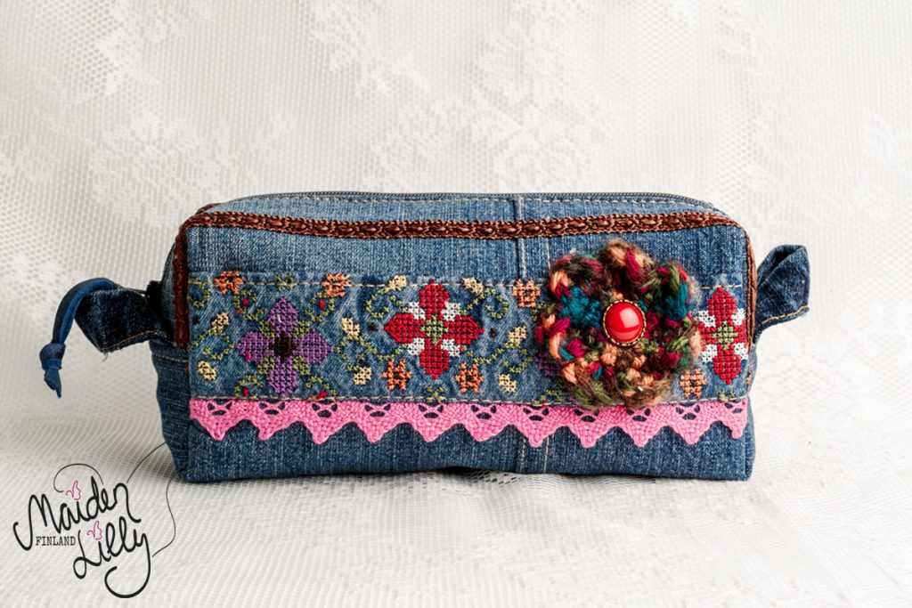 Meikkipussi Blue'n Pink Cross-Stitch Denim No. 7926